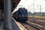 Baureihe110/504200/110-043-6-press-110-511-3-mit 110 043-6 PRESS (110 511-3) mit einem Autotransportzug in Stendal und fuhr weiter in Richtung Salzwedel. 25.06.2016