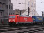 BR 185/209913/185-288-8-mit-klv-zug-steht 185 288-8 mit KLV zug steht am 14.07.2012 in Linz Hbf.