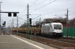 Raildox/183029/die-es-64-u2---102 Die ES 64 U2 - 102 (182 602-3) HUPAC fr Raildox GmbH & Co. KG mit leeren Holzzug in Rathenow in Richtung Wustermark unterwegs. 29.02.2012